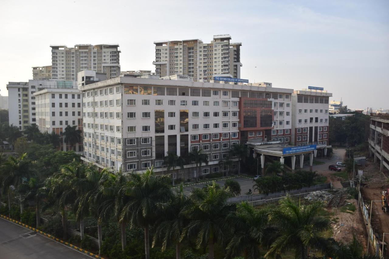 Hôtel Ibis Bengaluru Hosur Road - An Accor Brand Extérieur photo